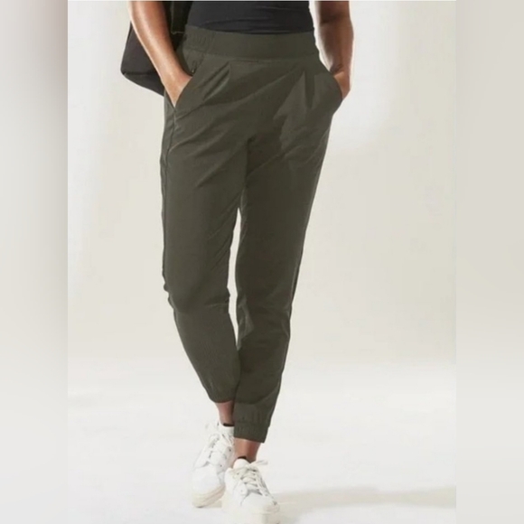 ❤️ NWOT! ATHLETA GREEN TEXTURED BROOKLYN JOGGERS, HIGH RISE, 4 - Picture 3 of 15